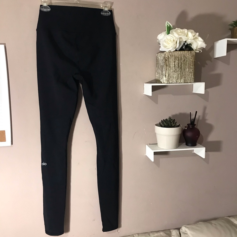 SOLD ALO YOGA LEGGINGS HIGH WAIST RIPPED WARRIOR - Picture 5 of 7